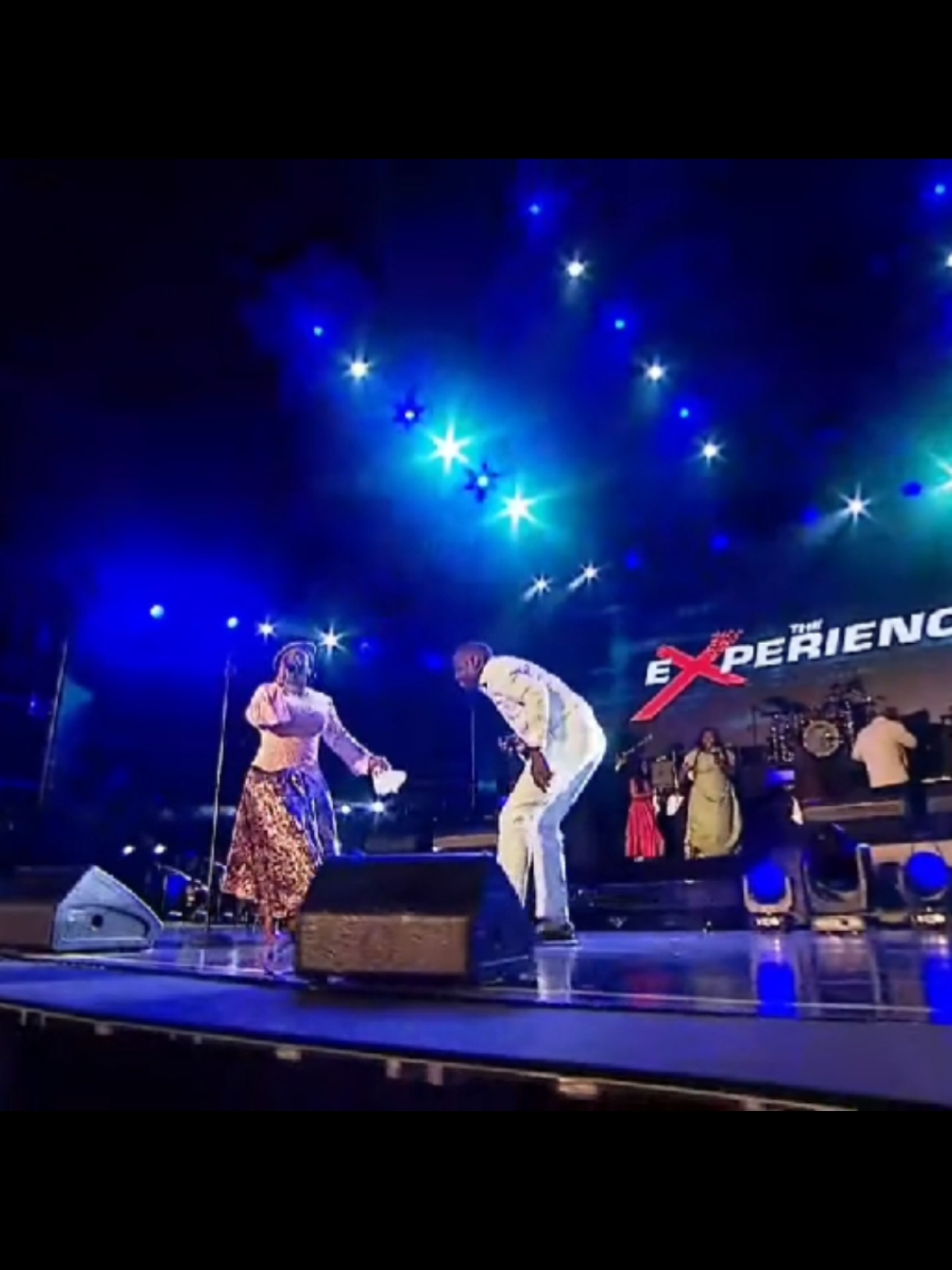 Moment When Dunsin Oyekan Called Up Mercy Chinwo At The Experience 19 #TE19 #TheExperience #JesusWins #worship #dunsinoyekan #dunsinoyekansongs #gospel #shorts #prayer #nathanielbassey #fyp 