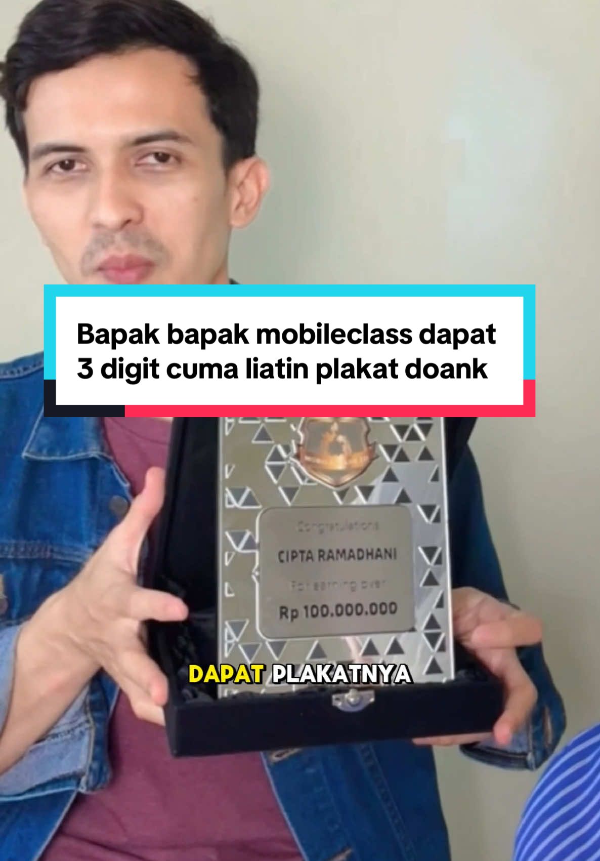 Membalas @CIPTA RAMADHANI ada ga sih bapak bapak di Mobileclaas ??? Ada nih salah satu dari sekian banyak  Emang rata rata di dominasi perempuan, tapi bukan berarti cowok jg g bisa donk  Nih pak @CIPTA RAMADHANI tanya deh ama dia gimana perjuangannya  1.5 tahun lumayan lah ya  Bener bener perlahan tapi Alhamdulillah buat keluarga  Jadi affiliate tiktok dan shopee ehhh mobileclass juga donk  #mobileclass #testimonymobileclass #cowokmobileclass 