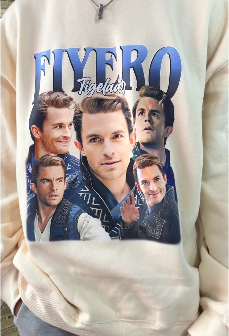 Jonathan Bailey Fiyero Shirt 💚💗 #fiyero #jonathanbailey #Glinda #Ariana #wicked #wickedmovie #wicked2024 #TikTokShop #tiktokshopfinds #fiyerotigelaar #wickedmoviemerch #tiktokshopping 