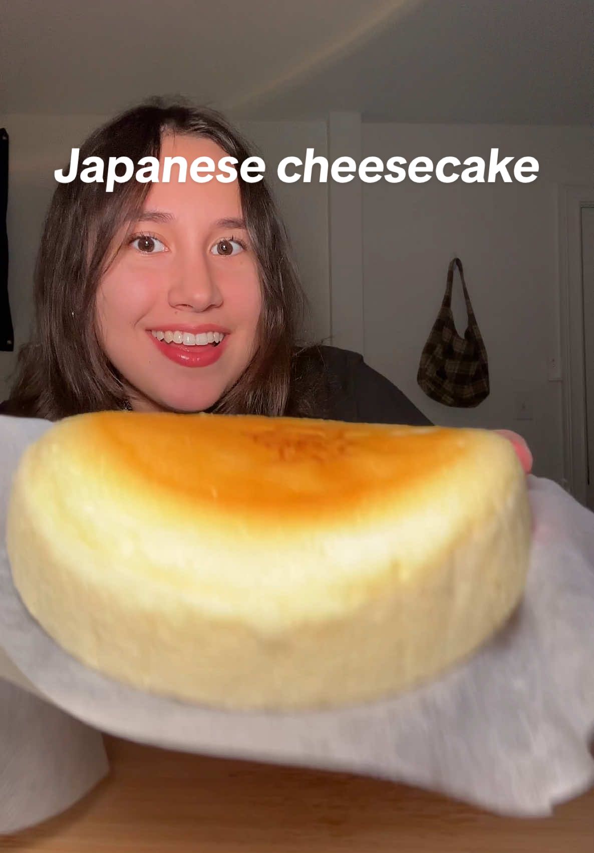 JAPANESE CHEESECAKE FOR 40K!!🩷 thank you guys so much 🩷 #asmr #mukbang #cheesecake #japanesefood #japan #food #eat #japanesecheesecake #eatwithme #cheesecakefactory #asmrmukbang #eating #mukbangeatingshow #eatingshow #foodasmr #chewing #mukbangasmr #Foodie #FoodTok 