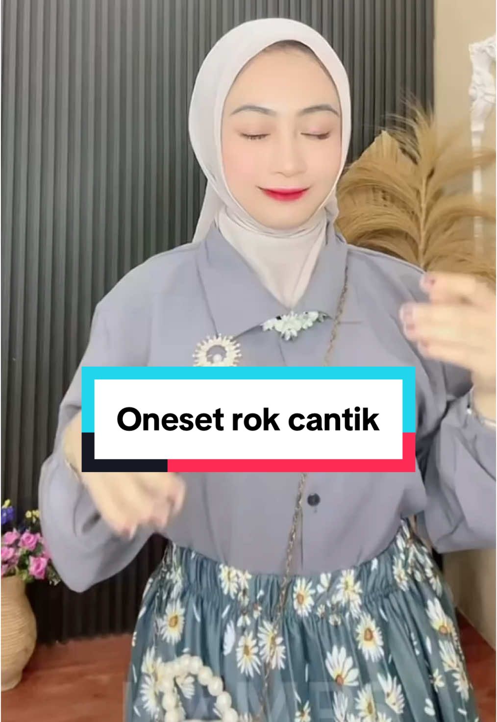 Rugii kalau sampai ga punya one set rok satu ini😭🔥 #jointrend #racuntiktok #trending #fypage #xybca #setelanwanita #oneset #grosirkediri #supplierbajukediri #supplierkedirimurah #tanganpertamakediri #olshoptanganpertama #supplierbajutanganpertama #supplierbajumurah #suppliertanganpertama #grosirbajumurah #jualbajumurah #jualbajuimport #grosirbajukediri #zgphotogrid #Zg #zasfagrosir #supplierbaju #grosirbajumurah #gudangbajumurah #grosirbaju #grosirbajulabubu #grosirbajumurah  #promoguncang  #guncang  #promo  #promoguncang1212  #promo1212  #guncang1212 