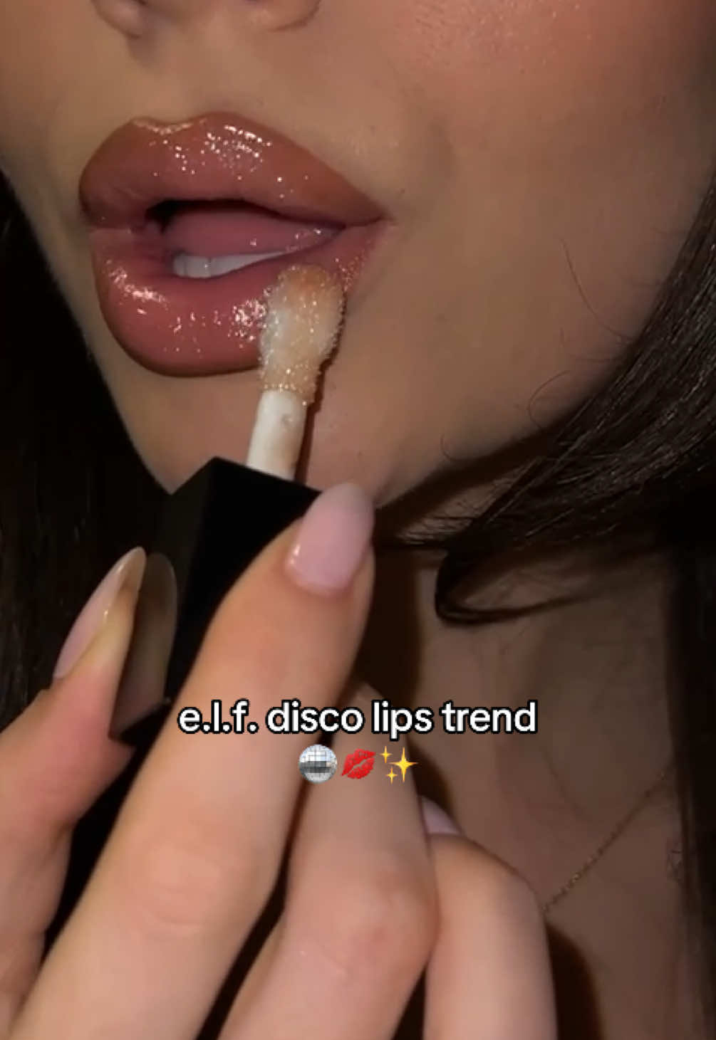 literally never taking this lip combo off 🪩💋 try the disco lips trend with your favorite Cream Glide Lip Liner and NEW Glow Reviver Lip Oil Glimmer shades for only $10 in the TikTok Shop #elfcosmetics #eyeslipsface #discolips #elfdiscolips #discoliptrend #GlowReviverLipOilGlimmer #lipcombo #liptutorial #liptrend #newproduct #newmakeup 