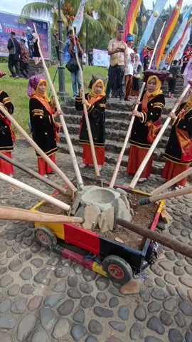 ALU KATENTONG  PADA ACARA FESTIVAL MINANGKABAU 2024 DI ASTANO BASA PAGARUYUNG @semua  #pesonaindonesia  #pesonasumbar  #batusangkar  #minangkabau  #minangtiktok 