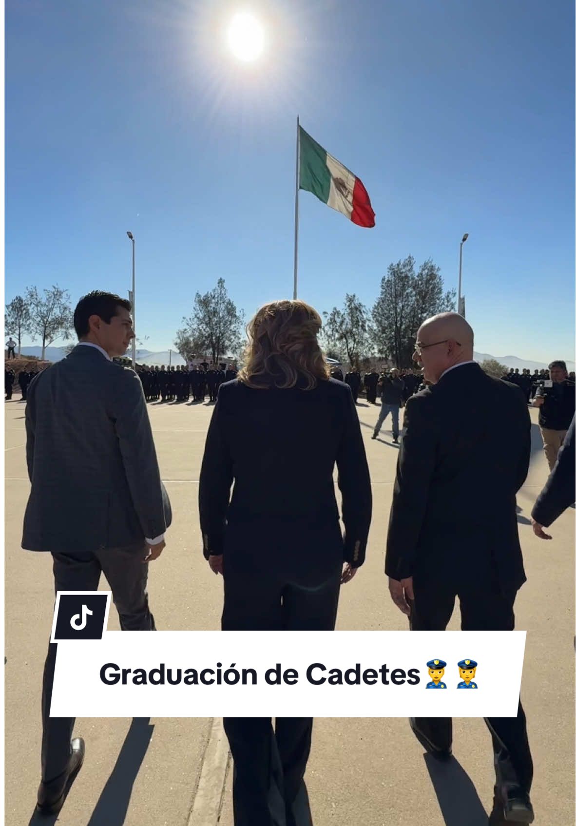 Hoy contamos con más elementos que ponen el corazón y trabajan de manera más humana, más sensible y más cercana por la seguridad de las y los bajacalifornianos.👮‍♀️👮 ¡Muchas felicidades a todas y todos nuestros agentes!👏