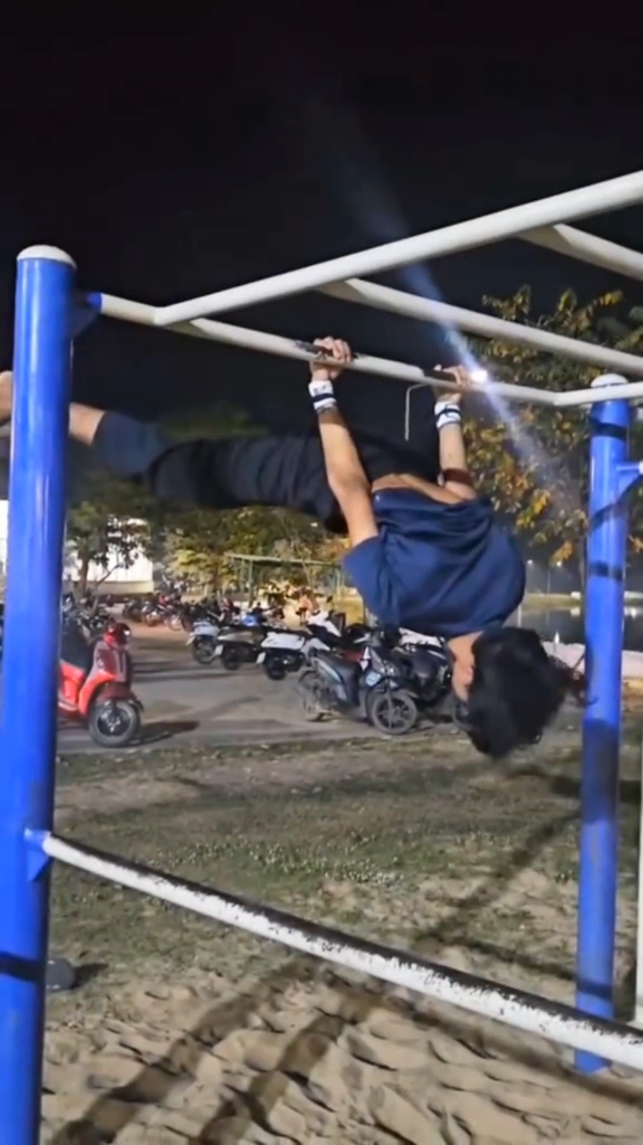 ขนาดลองไช้ยางช่วยยังหนัก#calisthenic #streetworkout #บอดี้เวท  #มอนอพิดโลก 