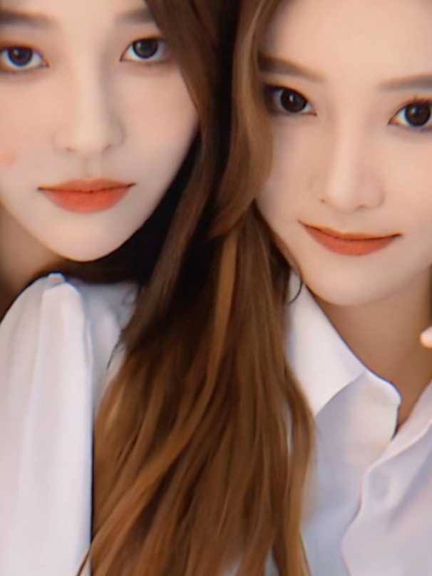 gila bejir kalo gua udah lari 🤣 #duoyin #sqhy #wangyi #zhoushiyu #snh48 #wy #zsy #fyp #vuongdich #chauthivu #周世玉 #王毅 #lewatberanda 