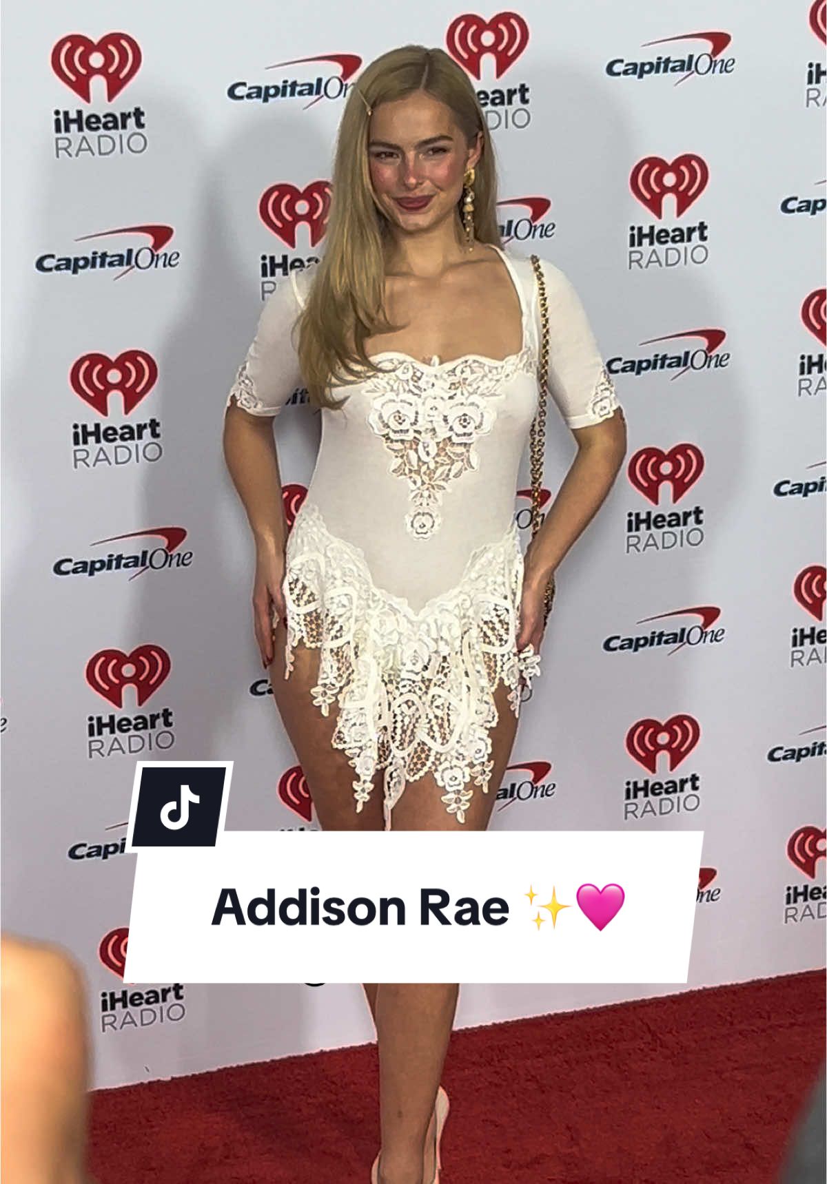 @Addison Rae is here at the @iHeartRadio #jingleball ✨🎄☃️