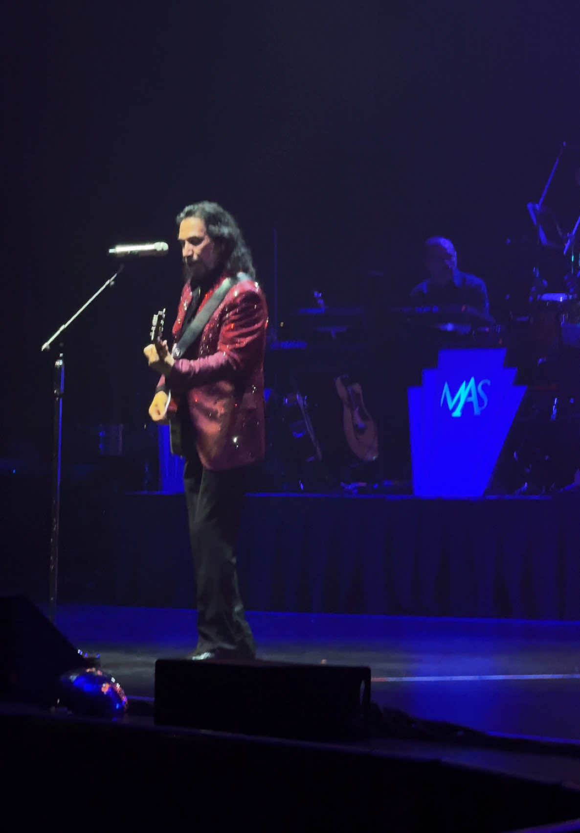 Sin duda fue una noche inolvidable 🥹😮‍💨😍 #marcoantoniosolis #eternamenteagradecidotour #marcoantoniosolis❤ #omevoyotevas #paratii #fypシ #musica #milwaukee #losbukis 