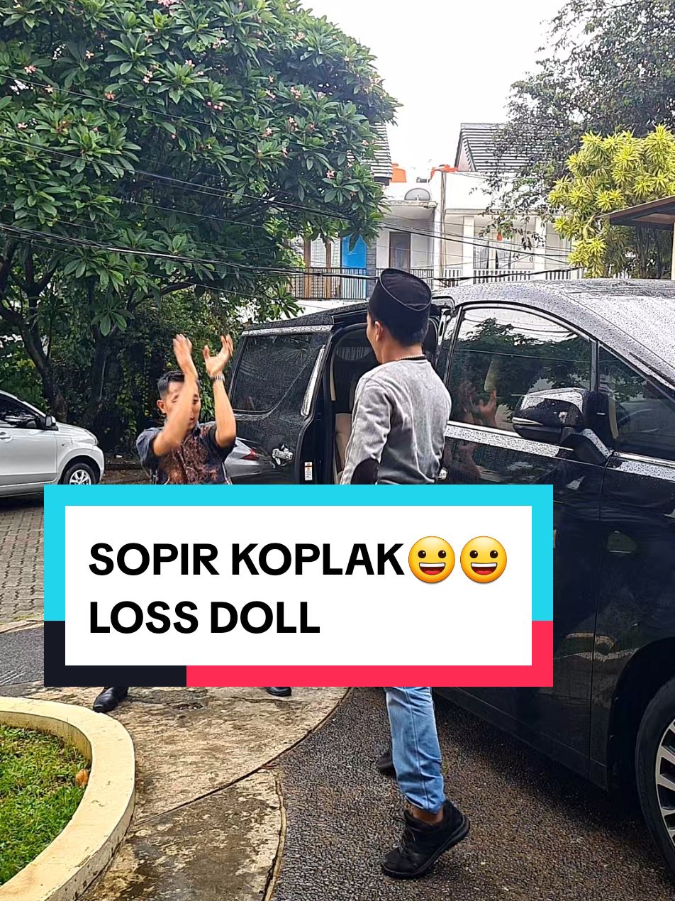 Siopir koplak joged loss dol😀😀 #drivermuda #sopir #sopirpribadi #kontenhiburan #banjarnegara #wongngapak #ngapak #ketawa #lucu #lawak #fypシ #kocak #kontenhiburan #joged 