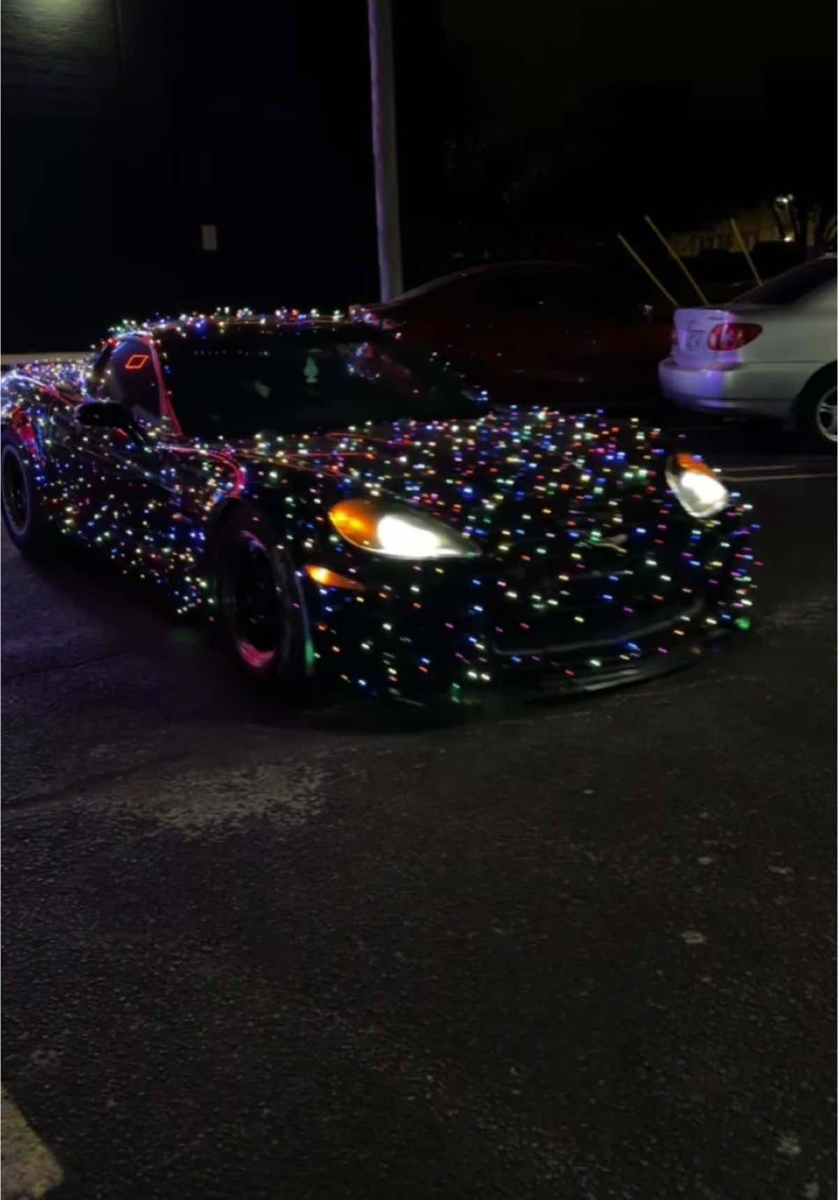 I feel like shes missing something 🧐🏎️ #chevy #chevycorvette #cars #fyp #z06 #chevycorvettez06 #carenthusiast #christmaslightsoncar #chevyperformance