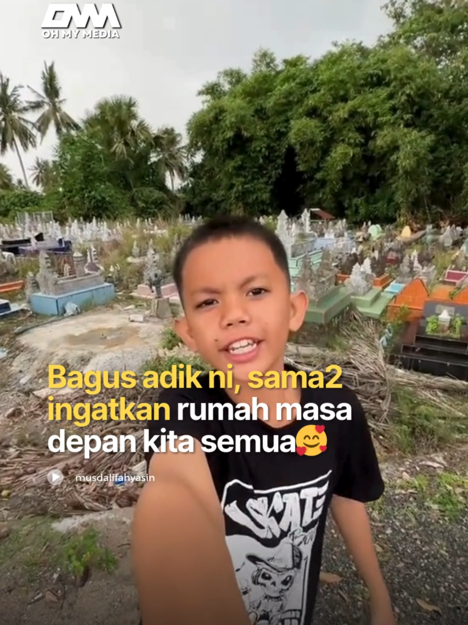 Buka2 tiktok je, adik ni dah tunjuk rumah masa depan min dan kita semua😭 #ommmedia #ohmymedia #ommbest #videoviral #viral #kuburan #masadepan