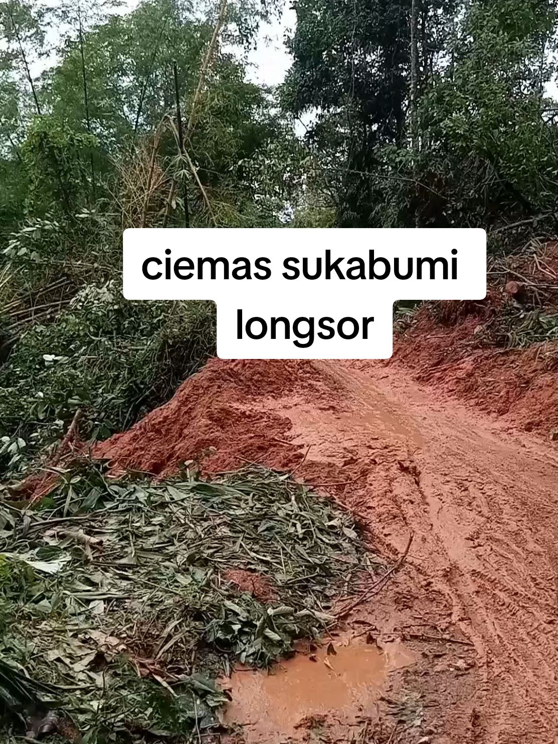 ciemas sukabumi banjir longsor gaes #banjir #longsor #urangsunda #bienok #iburumahtangga #sundapride #adayinmylife 