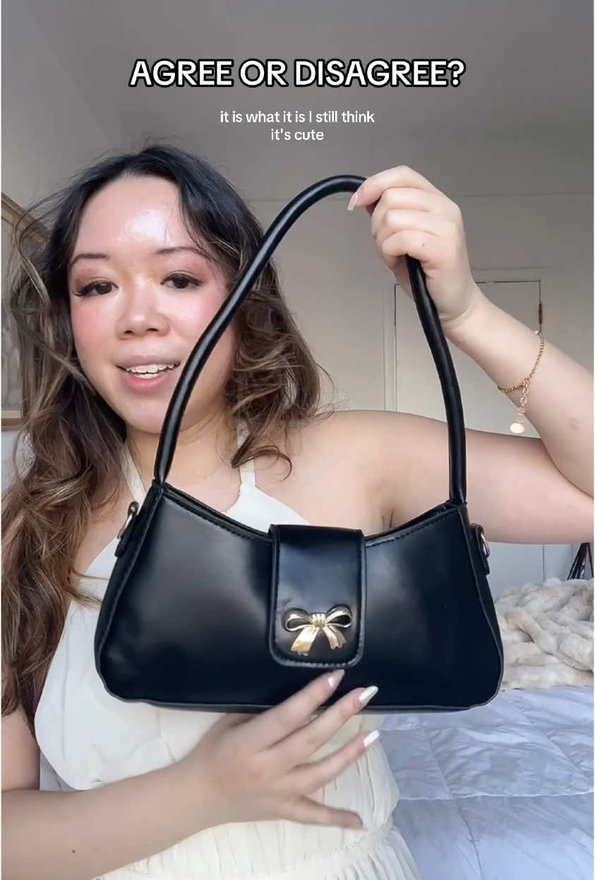 What do you guys think? Agree or disagree?  I have been using this for the last two weeks still as is without the Crossbody function though, and I’ve gotten a lot of compliments!  the bag itself is cute and worth it for how low the price is  but I wish the shoulder strap was interchangeable! #fr#freshforwinteri#tiktokshopholidayhauli#tiktokshoppursei#giftguide