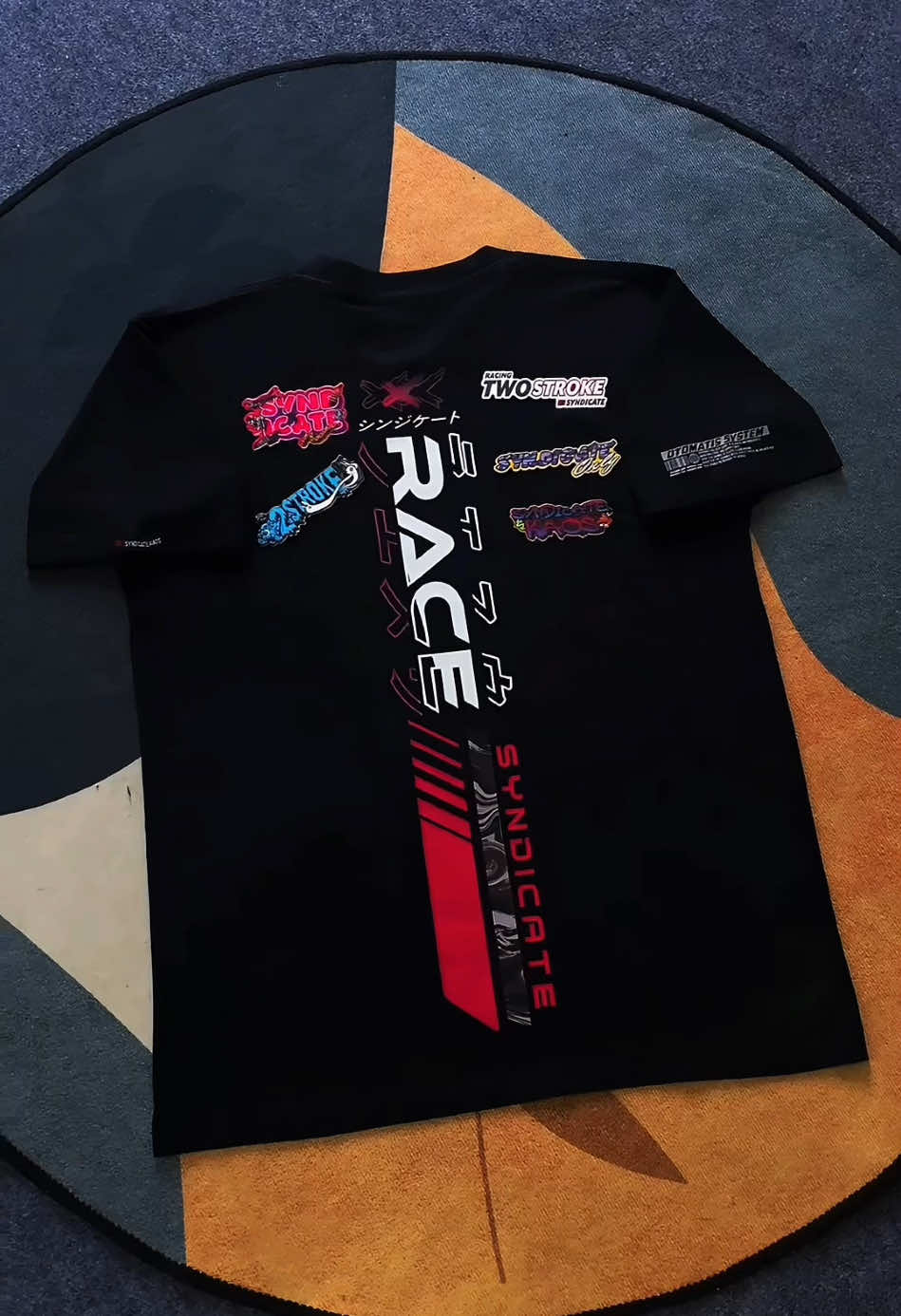 Anak racing abiez harus punya kaos ini sih ya🤪#syndicatekaos #racingdesign #mekaniktiktok #kaosracing #racingbike #ilegalrace #speedhunters #racingabiiez #syndicategank 