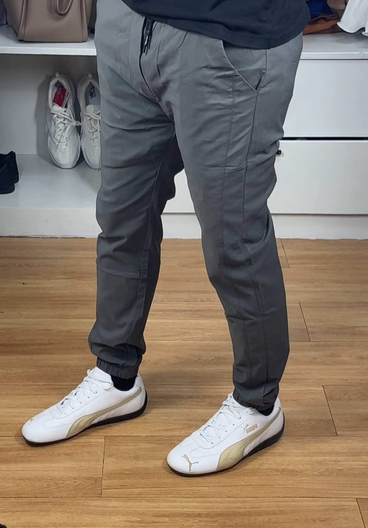 Jogger Pants na Super Comfy at Super Angas! check yellow basket for more available colors and sizes #joggerpants #pantsformen #comfyoutfits #mensoutfitideas #fashiontiktok 