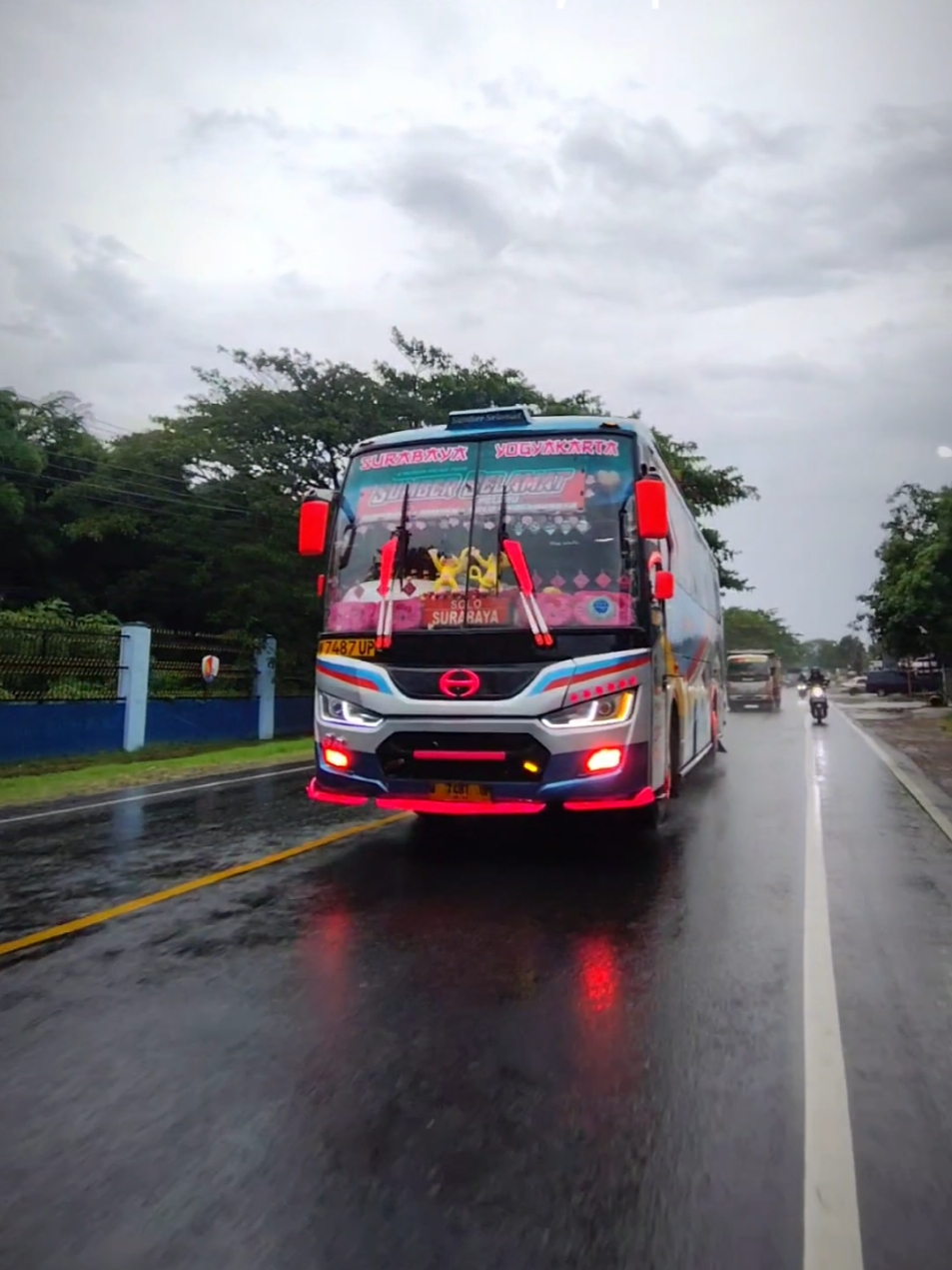 mahalll #w7487up #pelurumalam #pelurumalam87 #ratuvirza #andrianracingteam #sumberselamat #sumbergroup #sugengrahayu #busjawatimuran #pesonabusjatim #storybus #sklovers #sglovers #fyp #fypage #fypシ゚ #fypviralシ #masukberanda 