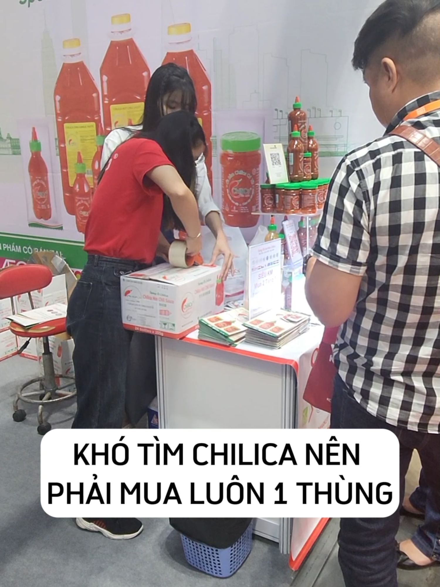 Chilica khó tìm nên gặp là phải tranh thủ mua luôn 1 thùng dự trữ. #chilica #tuongotlenmen #tuongotchilica #tuongotlenmenchilica