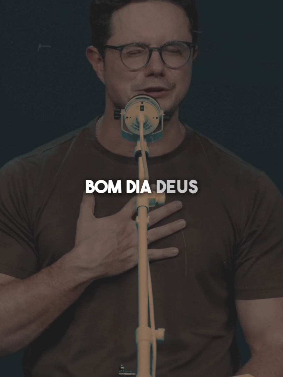 Bom dia sábado ❤️✨️. #oracao #bomdia #sabado #status #gratidao #motivacao #deiveleonardo #louvor 