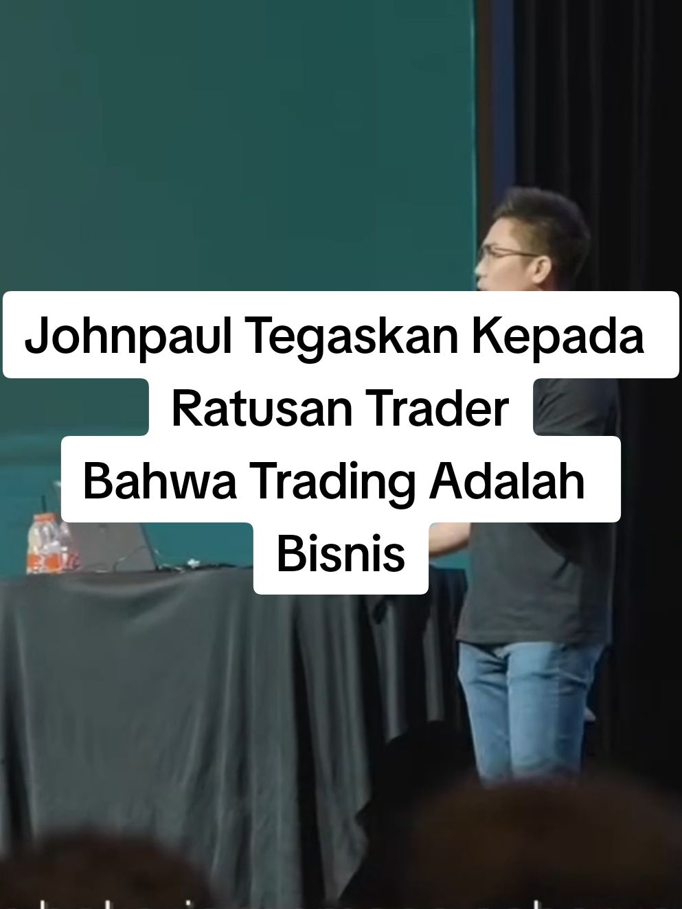 Mampukah Mereka Menerapkan Metode Johnpaul77?? SURABAYA KEREEEEEN! Terima kasih sudah menyambut kami dengan hangat! Antusiasme dan semangat kalian sangat luar biasa. Jangan dilupain materinya ya! #forextrader #tradingforex #forexlifestyle #forex #tradersfamily #cryptocurrency #forextrading #crypto #xauusdtrader #saham #forexindonesia #forexmarket 