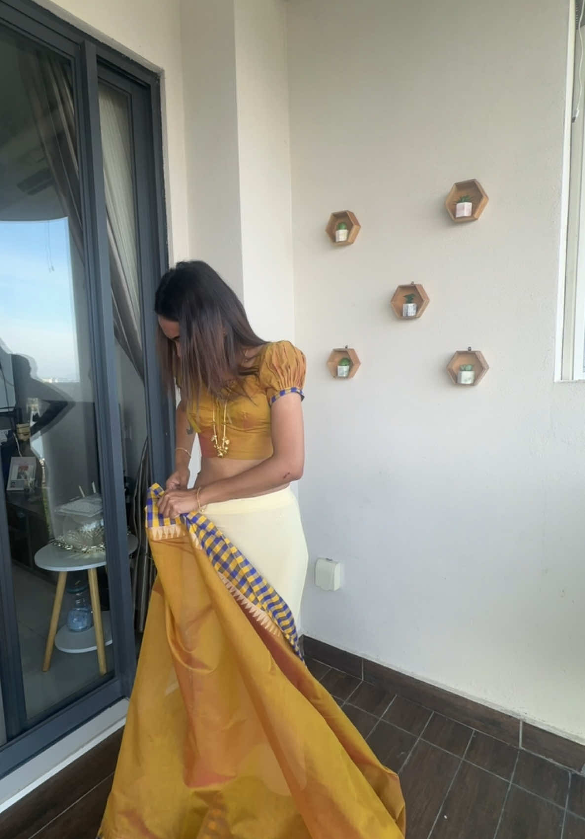 SAREE PLEATING @Sannavkey  #fypviralシ #1millionaudition #pmnowformoredetail #sareepleats #repost 