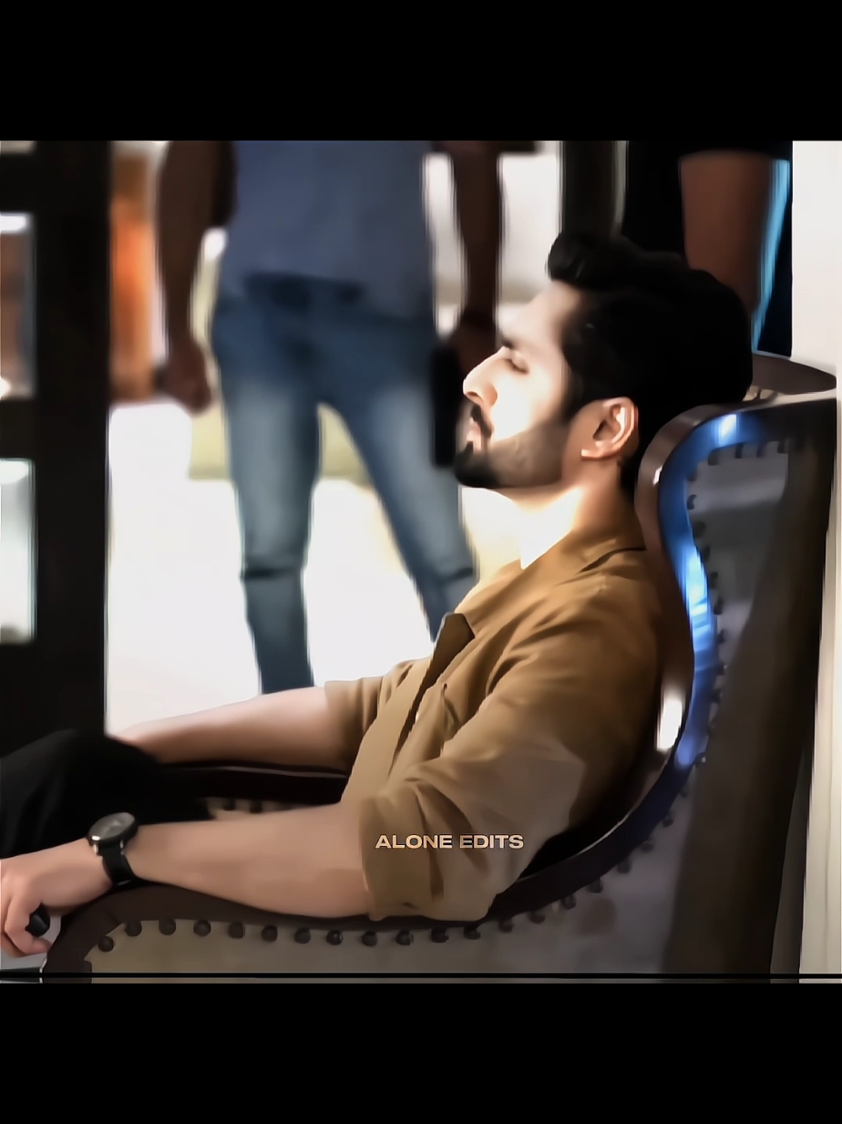 Police ma🥱🤣#danishtaimoor #pakiatan #attitude #alone #edits #capcut #trending #fyp #1m #views #foryoupage #king 