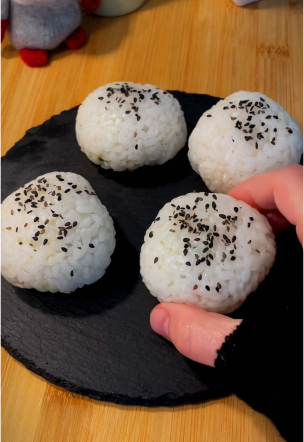 Rice, any filling, and rice again-that’s all you need.  #sushi #sushiballs #sushilover #EasyRecipe #easy #EasyRecipes #rezepte #schnellerezepte #einfacherezepte  @Crazy FOoD🌭 