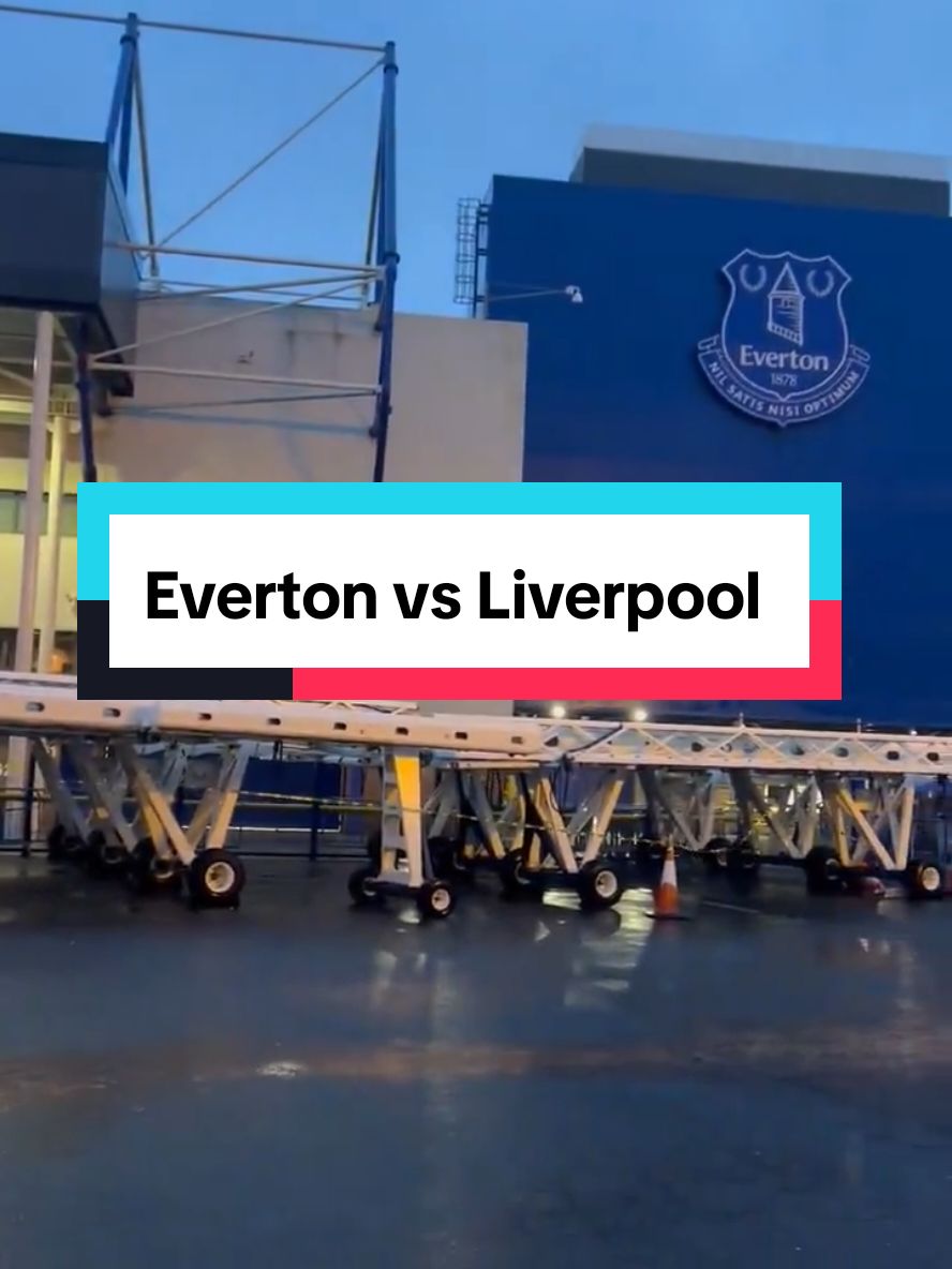 Everton vs Liverpool, the Merseyside derby at Goodison Park, has been called off due to adverse weather conditions. Postponed by authorities on safety grounds and will be rescheduled. I wanted Liverpool to lose this game. #Chelsea #foryou #colepalmer #chelseafc #PremierLeague #cfc #ucl #fyp #footballtiktok #xyzbca #trendingvideo #KTBFFH #viral #evertonfc #everton #liverpoolfc #Liverpool 