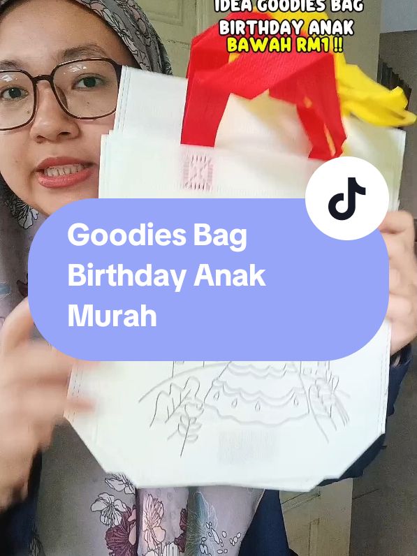 Idea goodies bag untuk birthday anak boleh bagi diy painting bag ni, harga murah siap boleh warna lagi. #diypaintingbag #goodiesbagbirthday #goodiesbirthday #janjibestdeal 