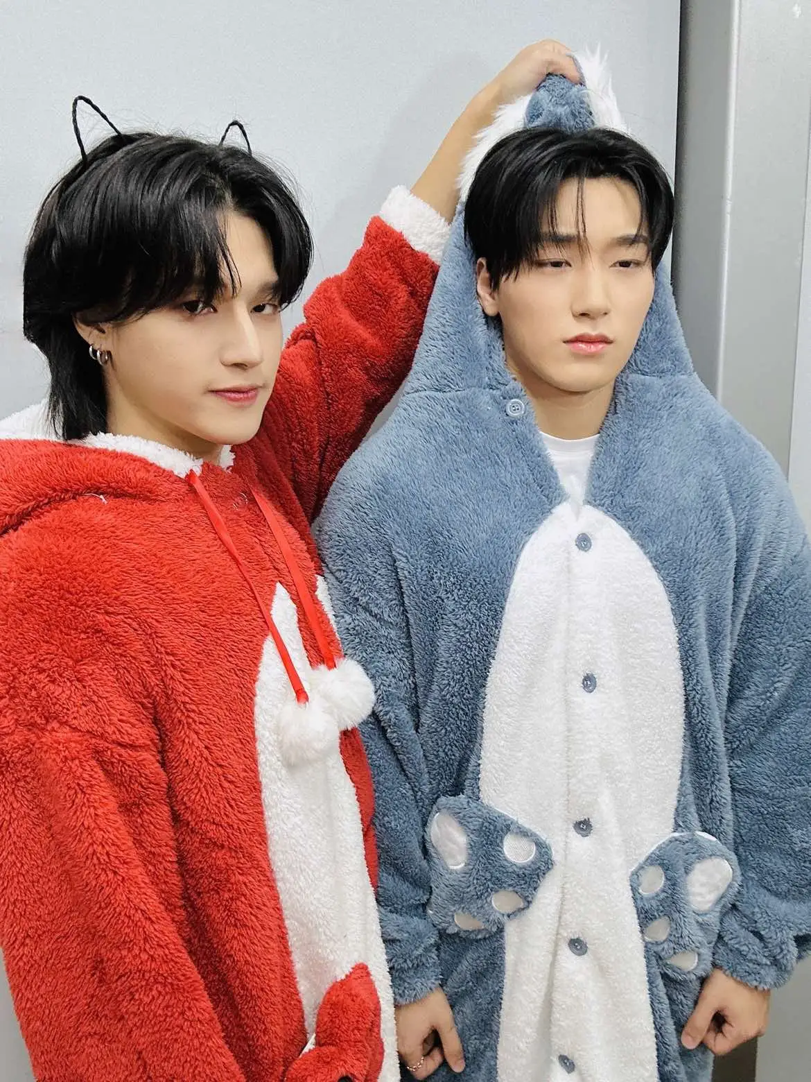 THIS IS SO CUTE 😭😭 #atinyfyp #atinyfypシ゚ #ateezatinys #ateez #wooyoung #wooyoungwoo #wooyoungateez #wooyoungcat #wooyoungcute #choisan #choisanateez #choisan_ateez #choisancute #woosan #woosanmoments #woosancontent #woosanateez #ateezwoosan @ATEEZ_Official