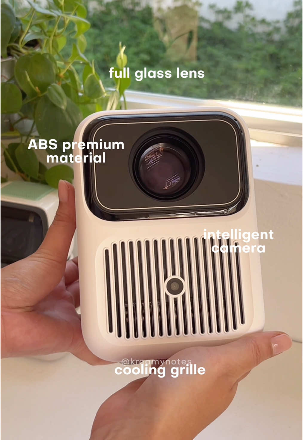 I've been using the Wanbo Dali 1 projector and absolutely love it! The auto-focus feature ensures the image is always clear, and the screen fit adjusts perfectly to any surface. It's super easy to set up for movie nights or presentations. If you're looking for a holiday gift, I highly recommend it. It's a great way to enhance any viewing experience 🤩 @Wanbostore  #wanbo #projector #wanbowonderfulworld #wanbodali1 #wanboph #wanbodali1projector #wanbo1212sale 