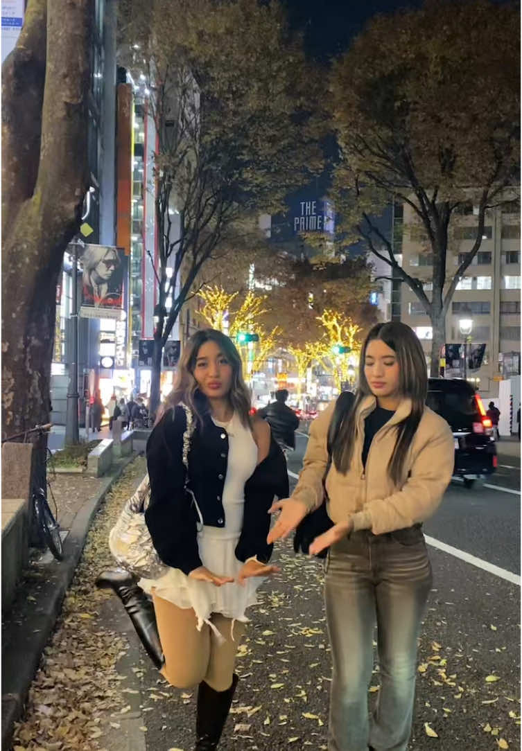 different style in tokyo 🇯🇵🤭 #fyp #sanpedrotwins #tokyo #japan 