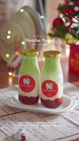 Asmr strawberry matcha milk #EasyRecipe  INGREDIENTS ( each bottle ) 20gr OMUGI Jam strawberry  Ice cubes 40 ml CREMIERA ( mix with 60ml cold water) 20gr QUDYEW matcha (mix with 30ml hot water + 15ml simple syrup ) 15ml cream Froth #matchamilk #japanese #minivlog #dairy #strawberry #dairy #idejualan #homecafe #aesthetic #refreshing @Mutiaragemilang 