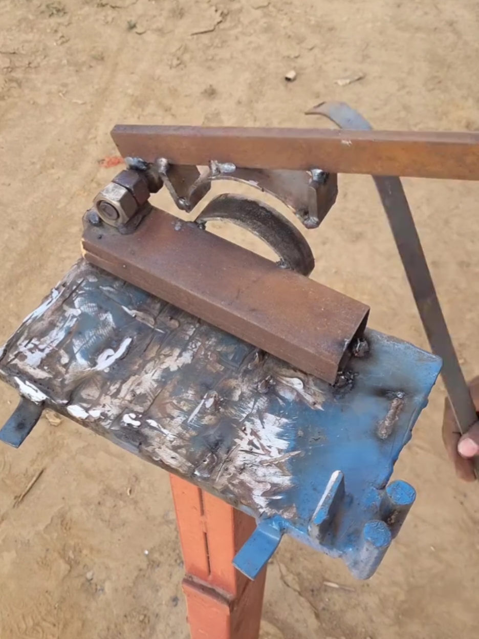 Amazing bending tool ideas#diytools #ideas #bendingtool #tranding #trick #bendingtool #manualideas #perfectwelding #foryoupage❤️❤️ #creative #DIY #welding 