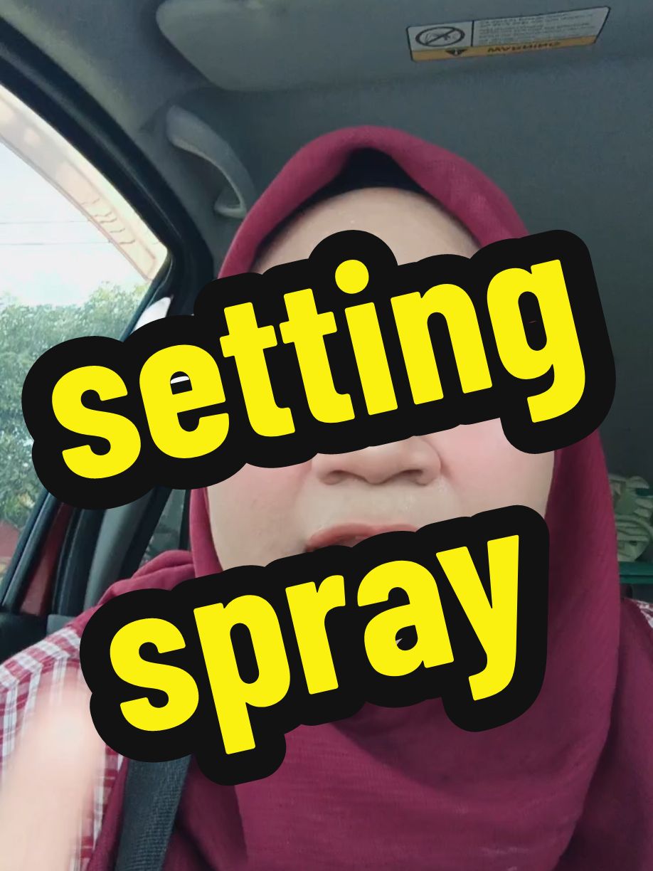 pakai mekap mahal pun wajib spray dgn setting spray tau.. 