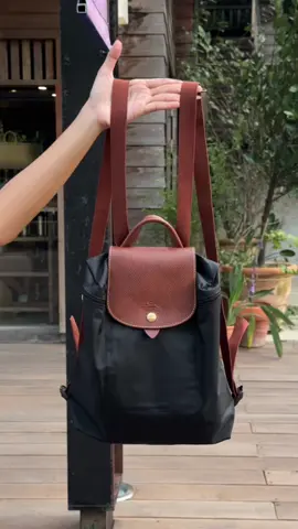 Longchamp le pliage backpack for school🖤 #longchamp #longchamplepliage #bag #backpack #schoolbag #college #fyp 