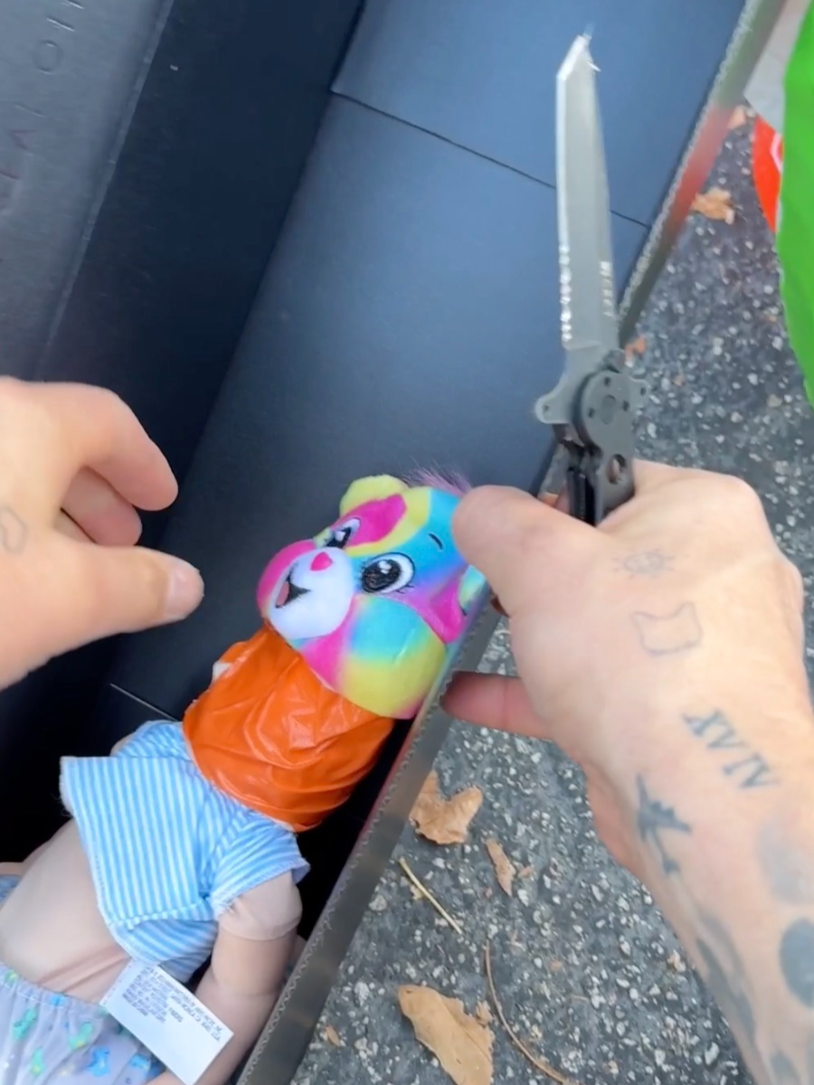 Dumpster diver finds shocking abandoned package! 😱