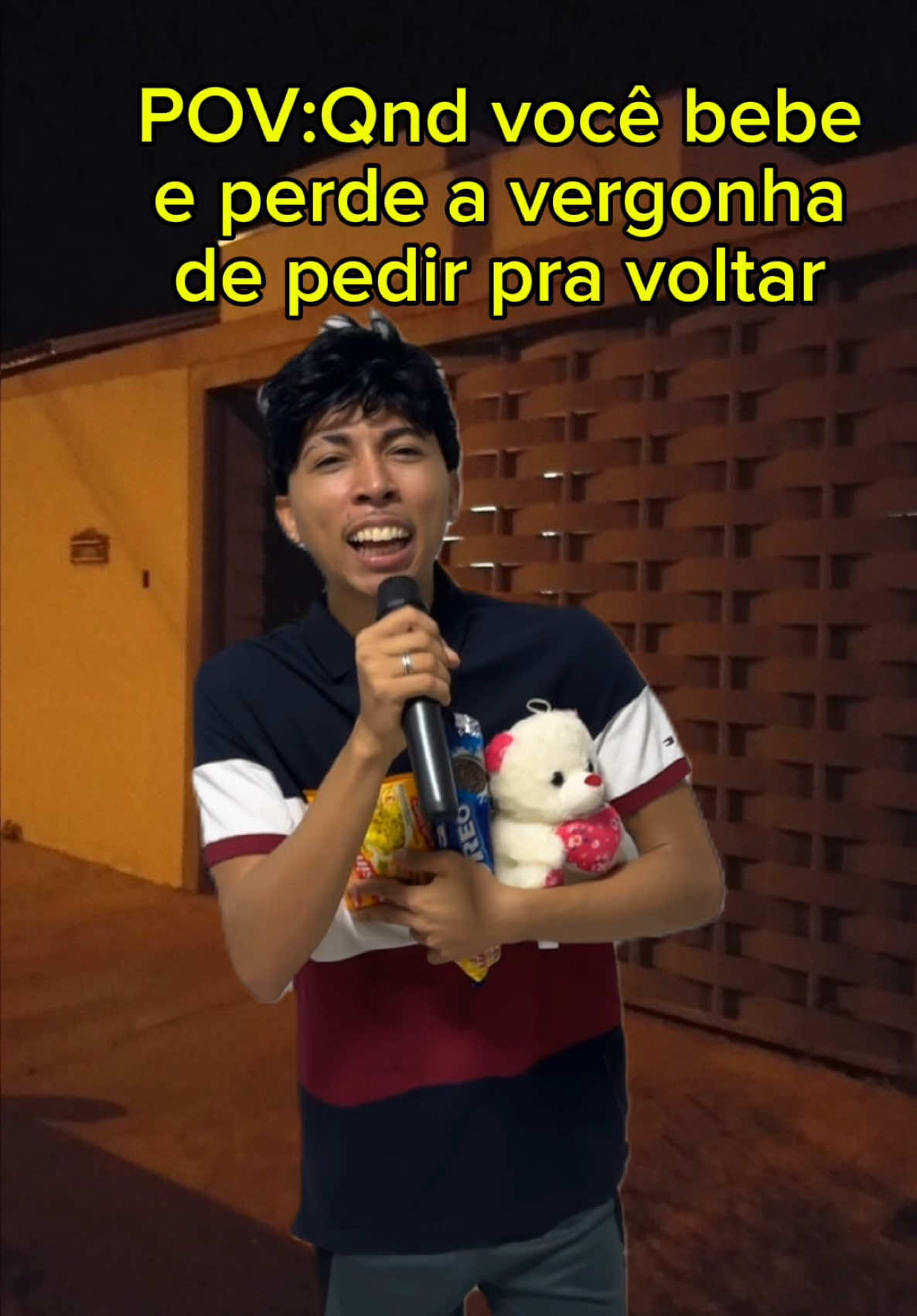 Ainda bem que ela já conhece ele HAHAHAHAHAHAHAHAHAHAHAHAHAHAHAHA