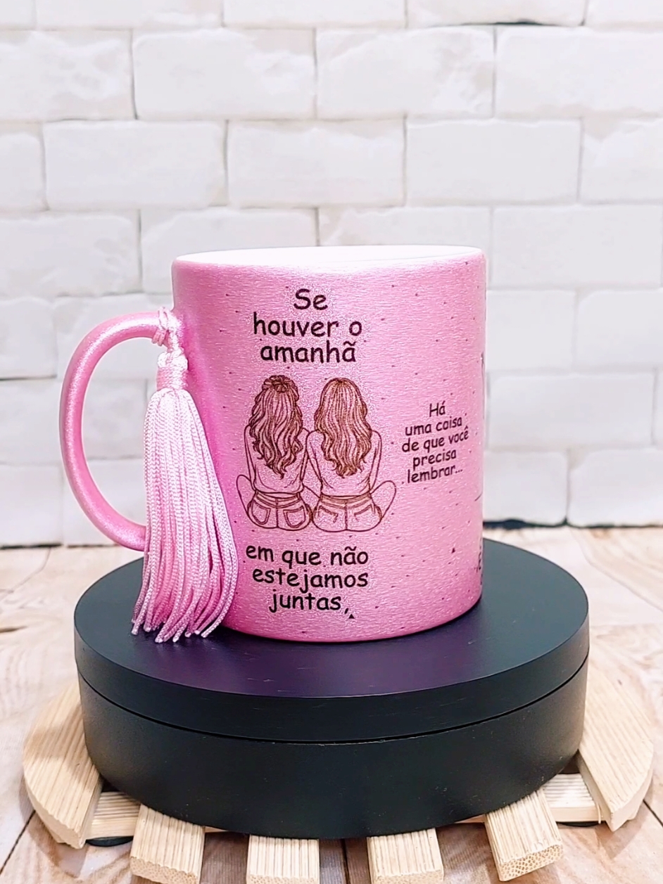 Sempre estarei com você 😍❤️ 📦 Enviamos para todo Brasil 🎁Link para compra fixado no perfil #amigas #amigasparasempre  #sehouveramanhã  #bff  #caneca  #amizade  #canecaamiga  #canecasmizade