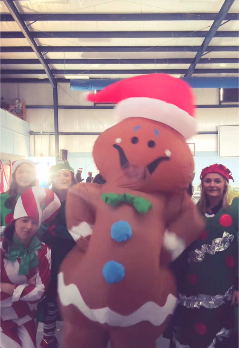 selfies and doughnuts with santa #christmas #santashelpers🎄 #cheer #fyp 