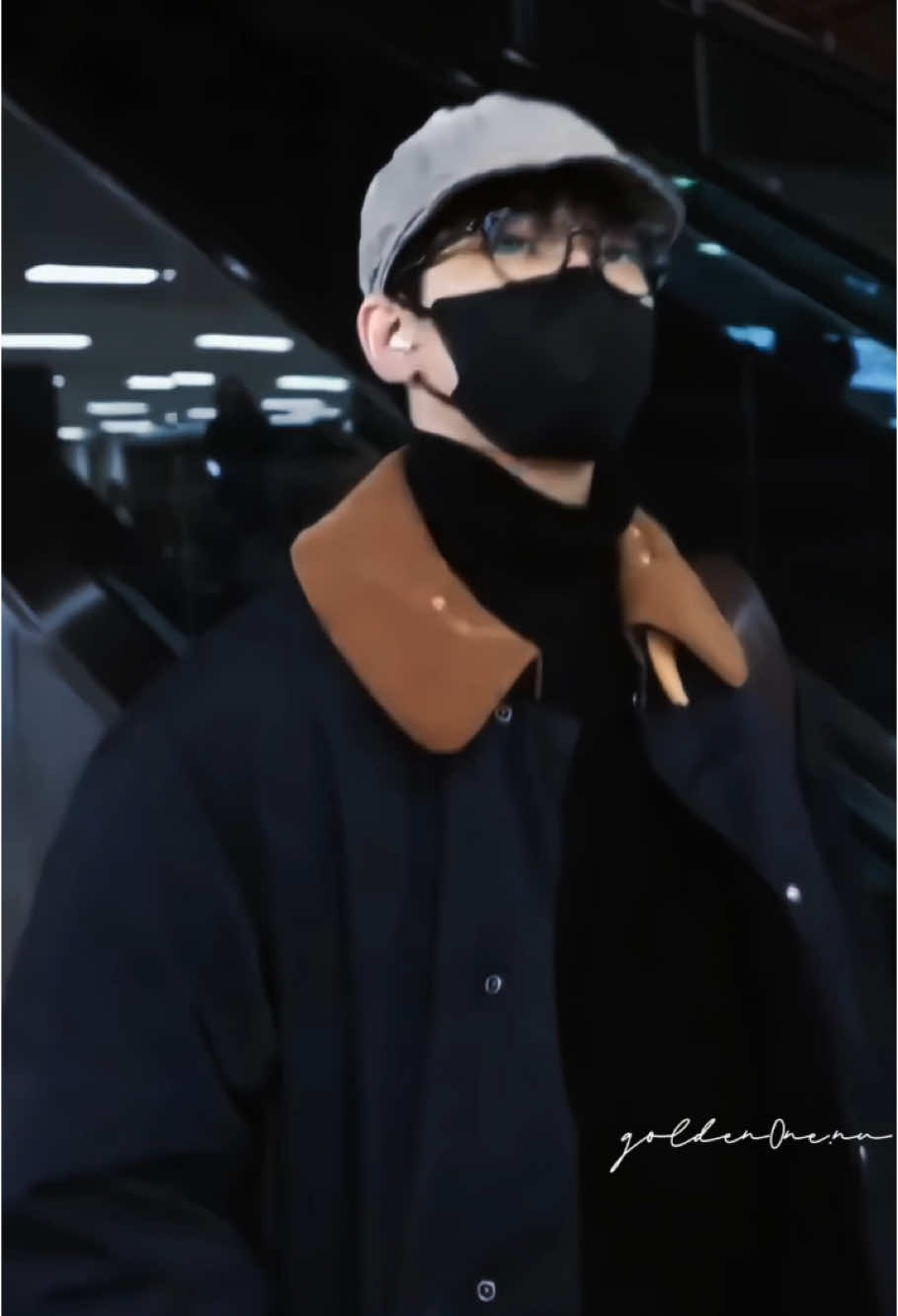 landed safely😍 rest well jeononu💋 #wonwoo #seventeen 