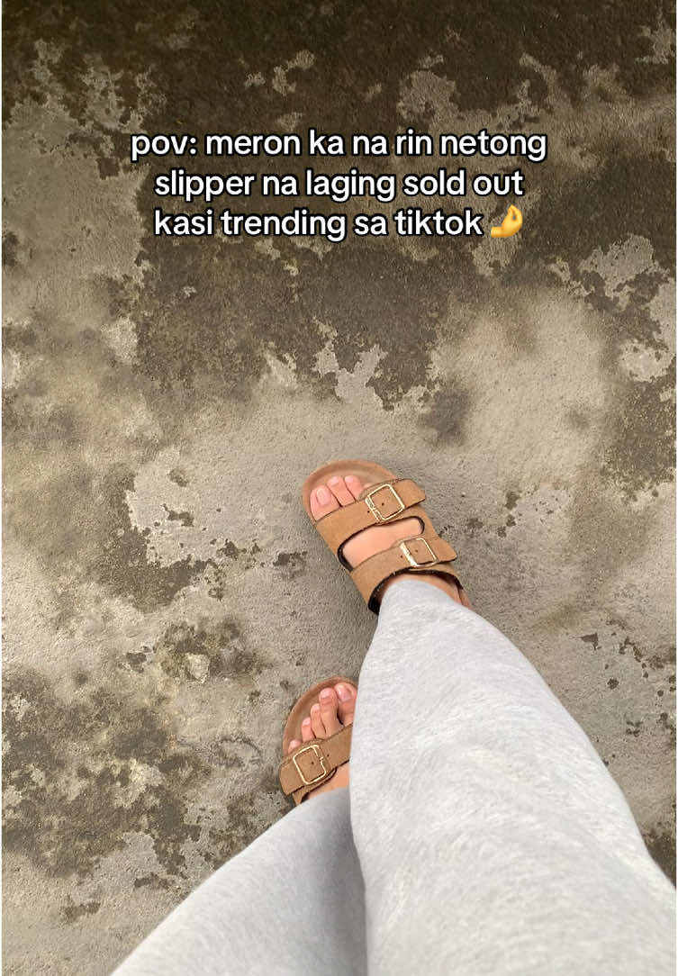 mag iisang taon na sa’kin to pero grabe di pa rin sira mga sis! super comfy i suot and look at the quality matibay talaga. #slippers #slipper #trendingslipper #twostrapsandals #twostrapslippers #twostrapslippersforwomen #buckleslippers #buckleslippersforwomen #leatherslippers 