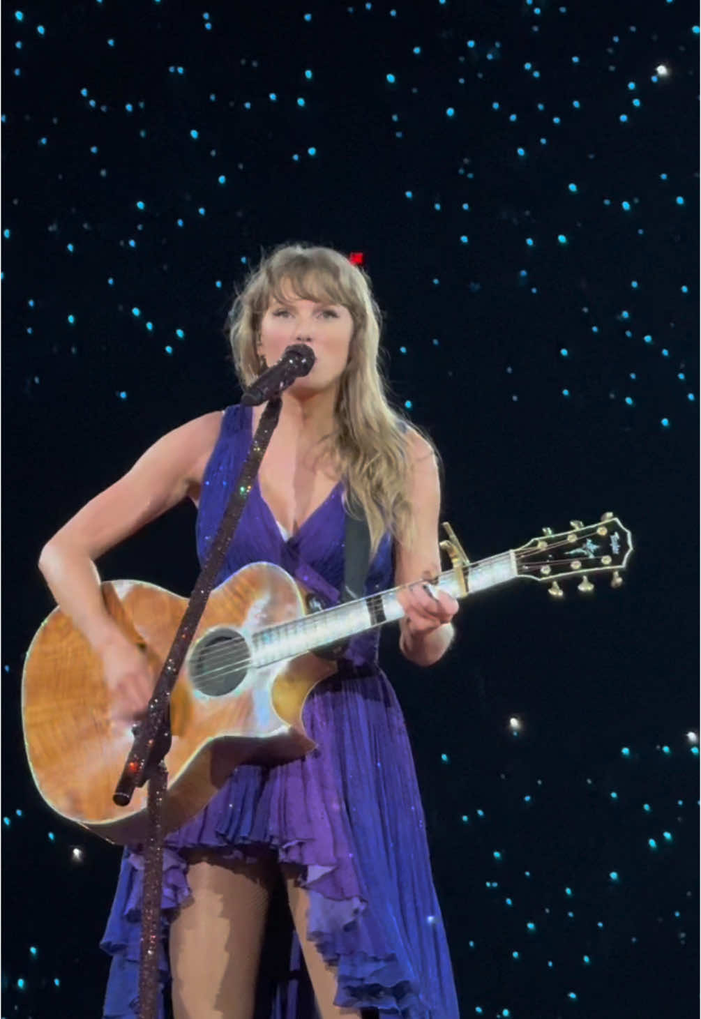 haunted x wonderland 💜🩵 vancouver n1 #taylorswift #theerastour #taylornation #erastour #TSTheErasTouronTikTok #taylorswiftedit #foryou #foryoupage 