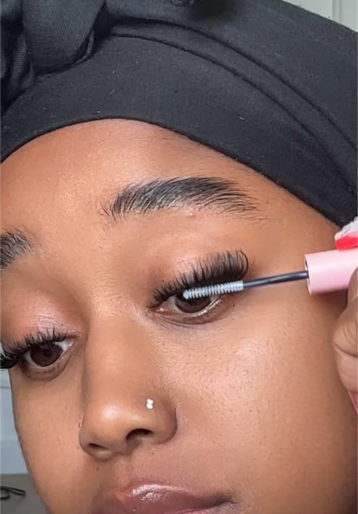 Désolé si parfois la voix off est basse tiktok à voulu gater ma vidéo 😓breff à toi de jouer maintenant tu n’as plus d’excuse 🫦 #pourtoi #fyp #lashes #Home #mayotte976🇾🇹🌴🤣foryoupage #tiktokfrance 