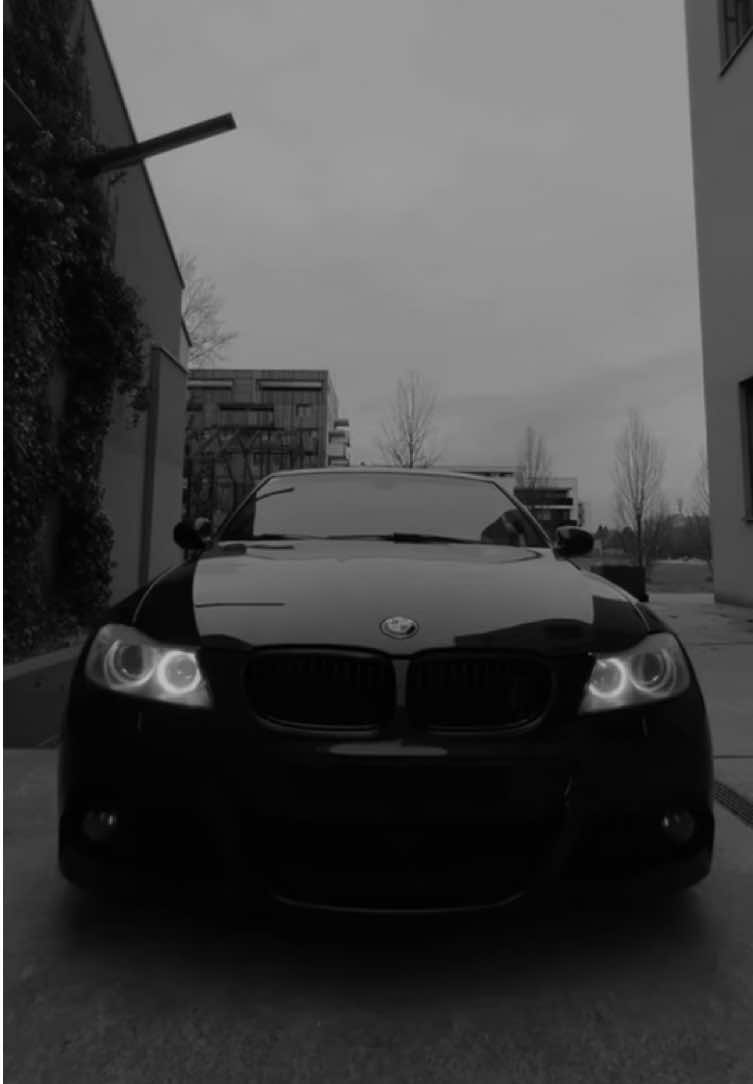 🖤 #fy #foryou #bmw #e90 #3erbmw #allblack #bmwgirl #bmwlife #bimmer #blackaesthetic #bmw #dark #interior #cargirl #Love #carlove #yakary #deutschrap 