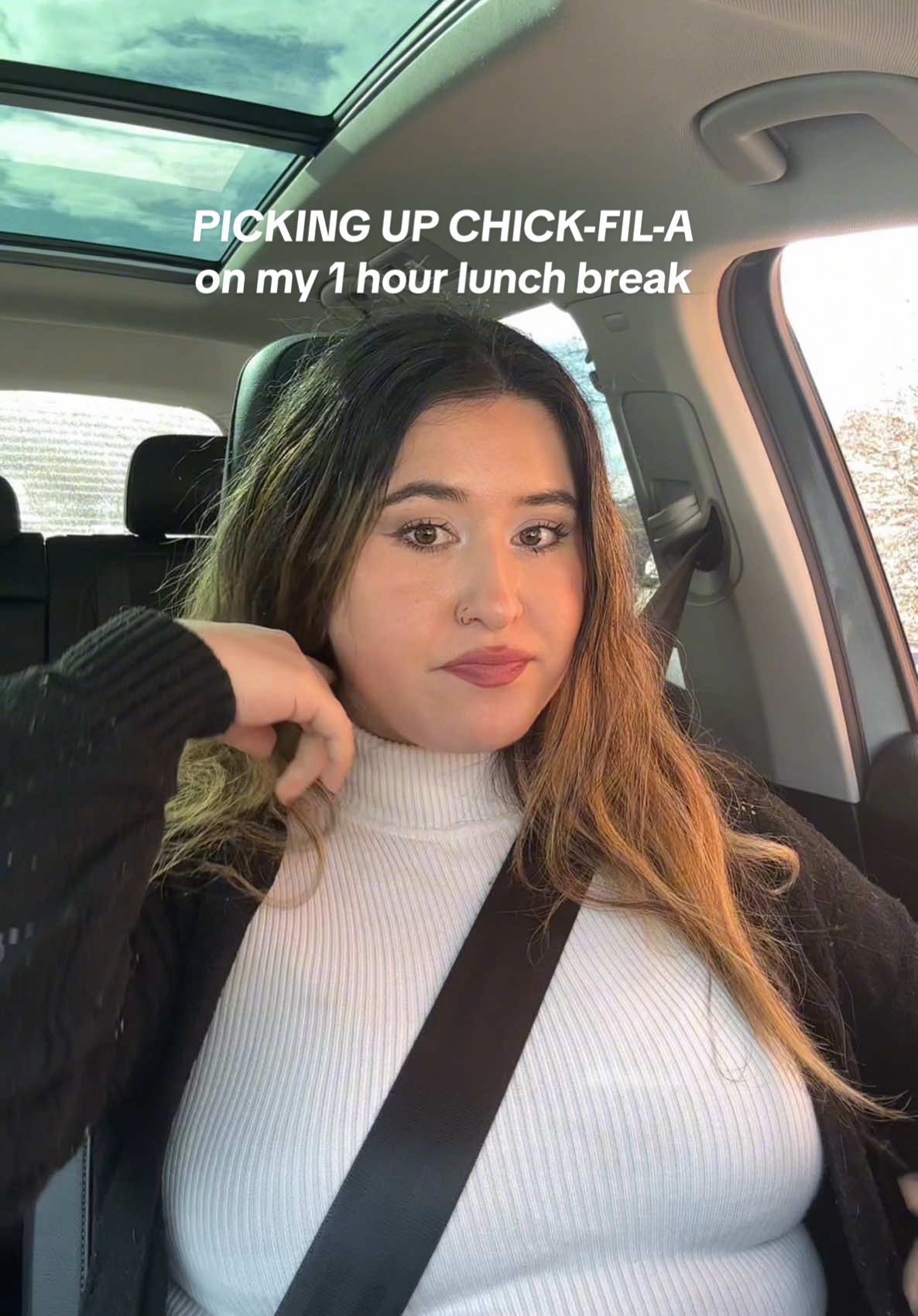 lets go pickup my mobile order from chickfila on my 1 hour lunch break! 🐄 i always feel so awkward and anxious in drive thrus but i had a free bday reward so i wanted to treat myself ✨🤍 #chickfila #drivethru #socialanxiety #anxiety #lunchbreak #work #Vlog #Lifestyle #fyp 