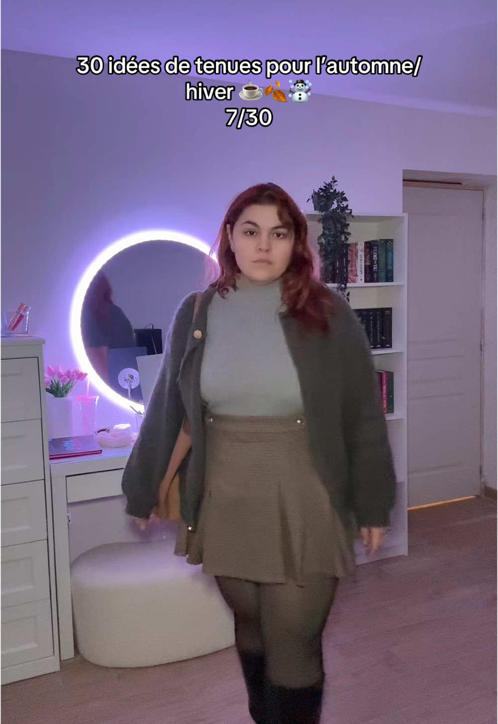 mon haut c’est un @gemo_officiel le gilet un @Kiabi la jupe @H&M et les bottes @Yours Clothing  #OOTD #tenuedujour #outfits #plussize #midsizefashion #midsizestyle #plussizeoutfit #skirtoutfits 