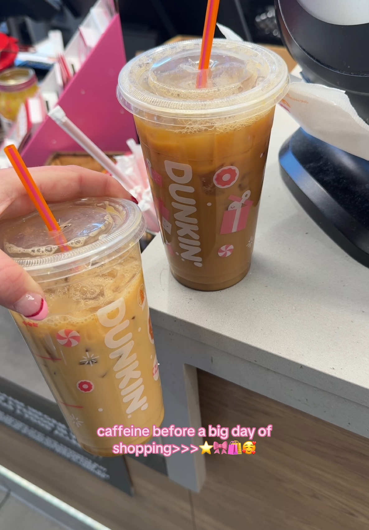 @Dunkin' #shopping #coffee #dunkin #dunkinlatte #shoppingdayout #dunkinsholiday 