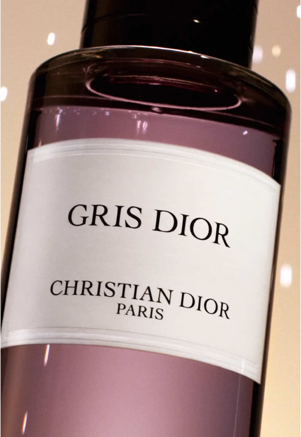 An icon of La Collection Privée Christian Dior, Gris Dior enters the Dior Ball of Dreams clouded in the enchantment of its mysterious rose-chypre silhouette. #DiorBeauty #DiorParfums #DiorLaCollectionPrivée #DiorHoliday #GiftTheDiorDream