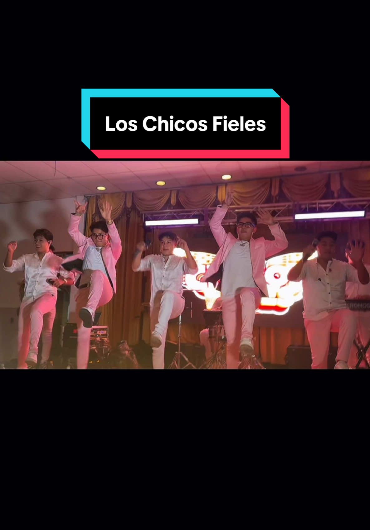 Los Chicos Fieles en Cochabamba🎶 #loschicosfieles #chicosfieles #loschicosfieles🇧🇴❤ #cochabamba 