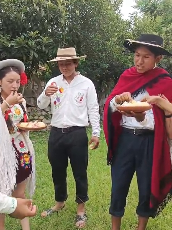 comiendo un hervido de papas en SAN ANDRÉS #😂😂😂 😂 #tarijabolivia🇧🇴 #tarija🇮🇩 #chapacosdepuracepa🇮🇩 #fyp #paratiiiiiiiiiiiiiiiiiiiiiiiiiiiiiii #paratiiii #viralvideos #chapacos 